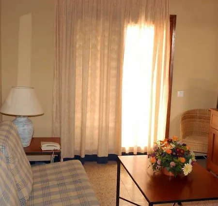 Nardos Hotell 4*